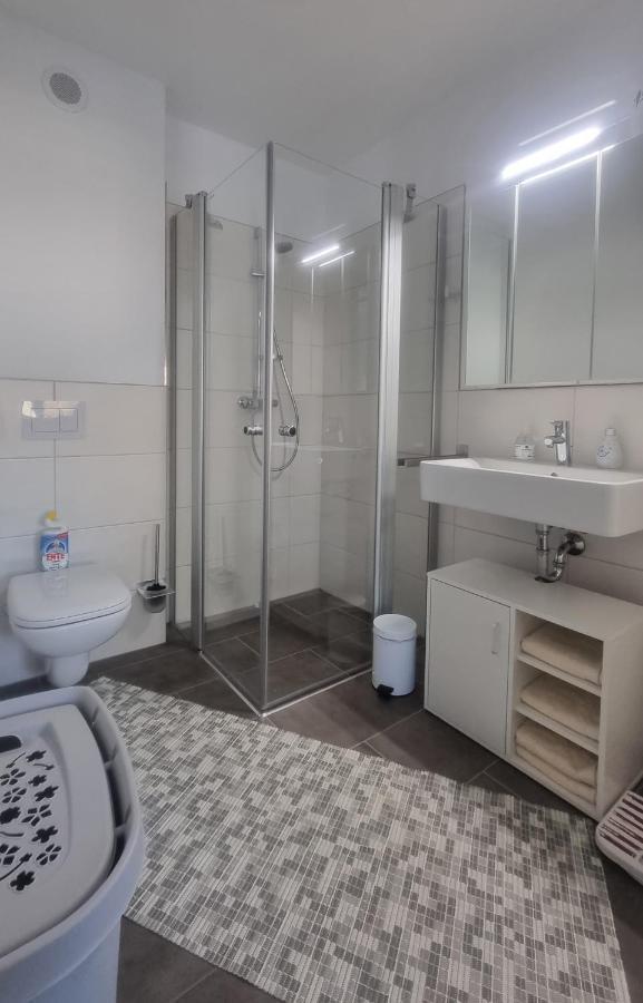 Gemuetliche Ferienwohnung Reinsfeld Ngoại thất bức ảnh